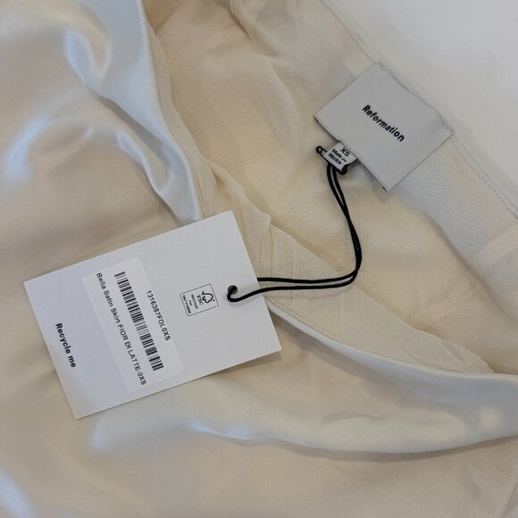 NWT - Reformation Bella Satin Skirt Ivory - Size XS + S - Picture 6 of 6